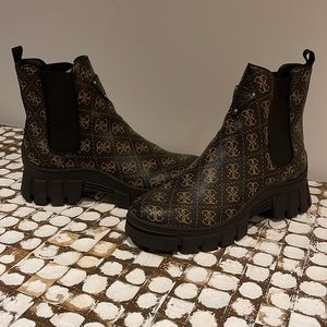 Guess Hestia Boot size 9.5